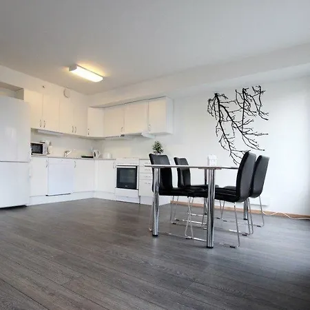 Flotmyrgarden 公寓式酒店 3*